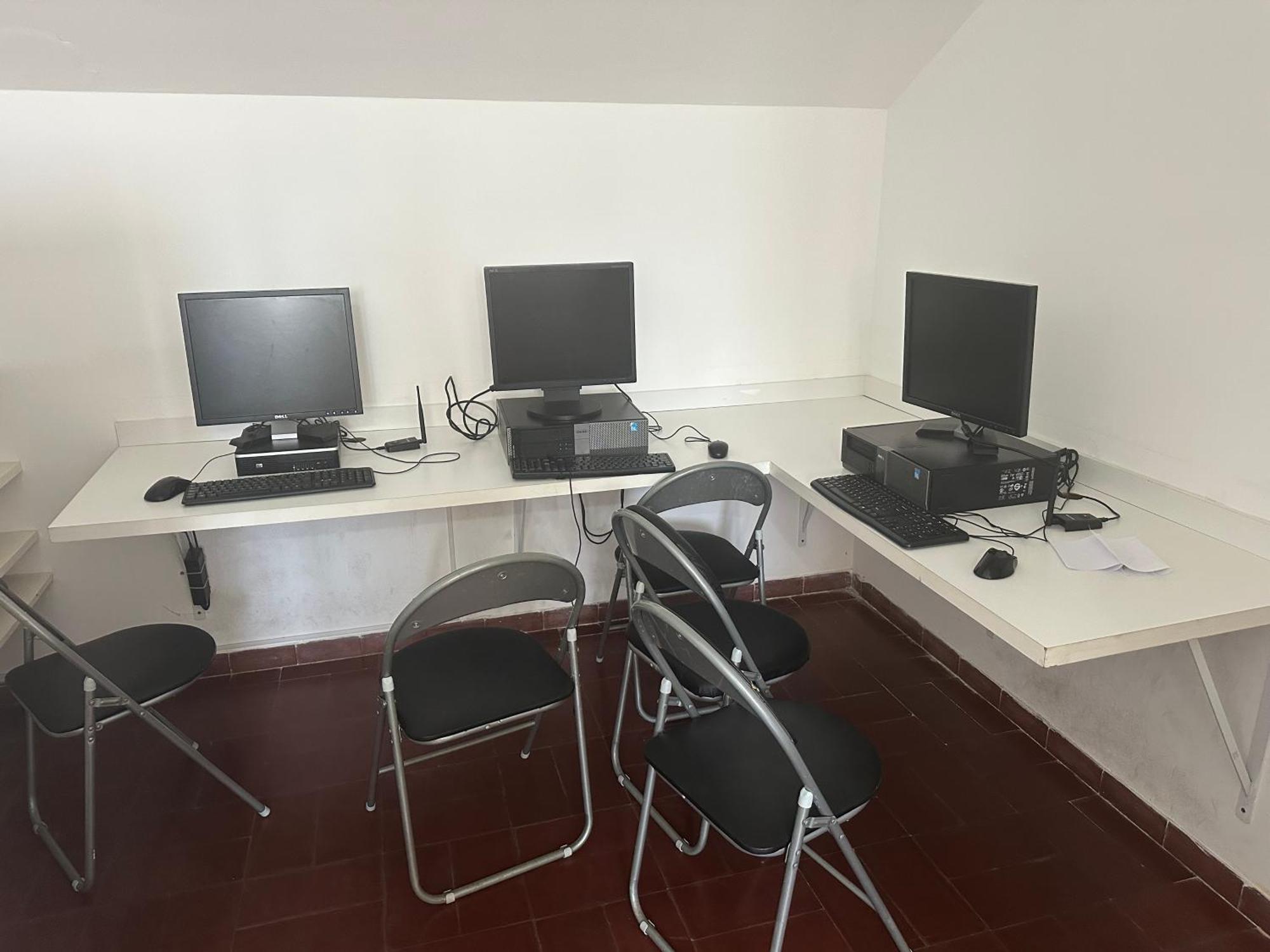 Enfrente Al Mar Y A Pasos De Gorlero Servicio Limpieza Sabanas Y Toallas Estacionamiento Gimnasio Recepcion 24 Hs Apartment Punta del Este